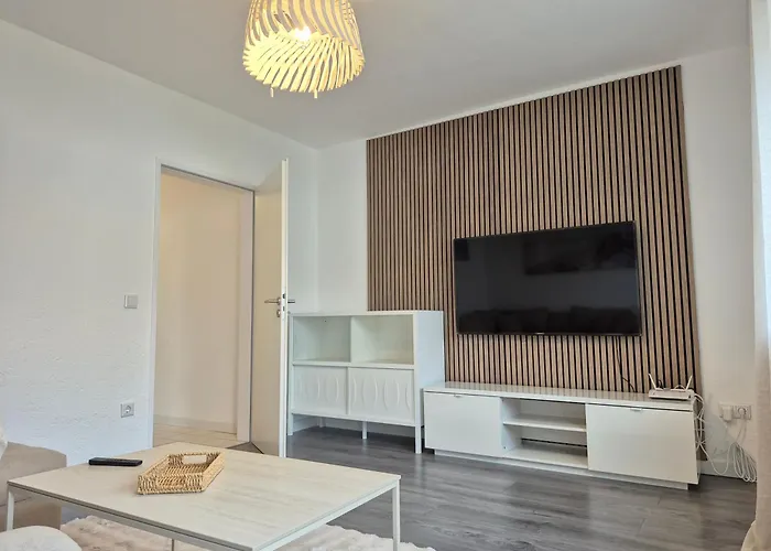 Apartment Ferienwohnung *